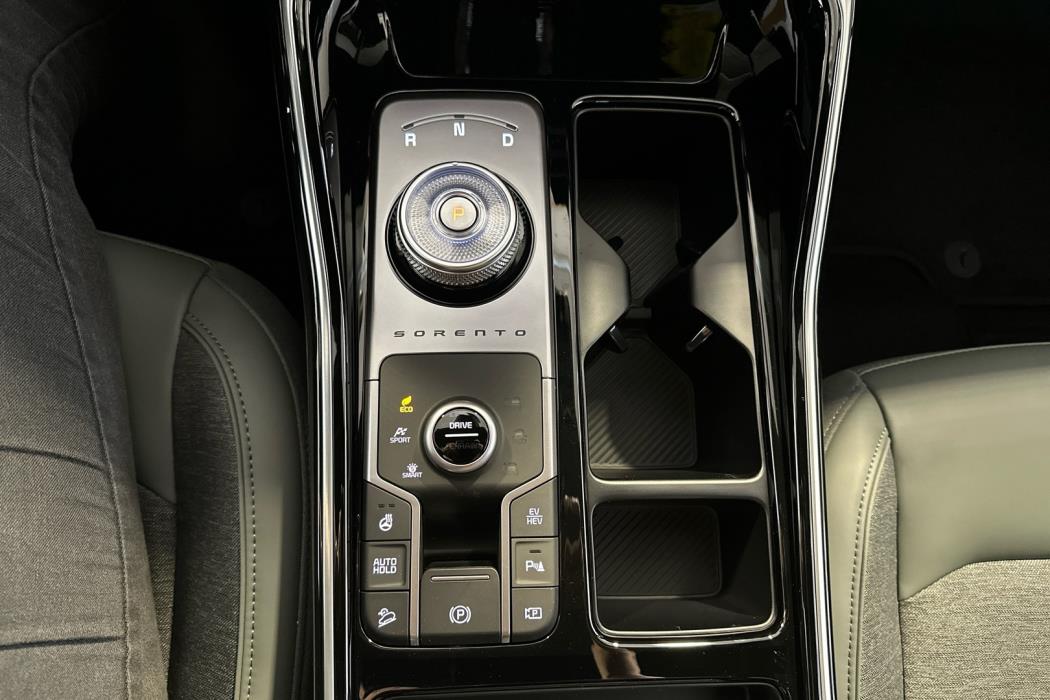 KIA SORENTO 2025