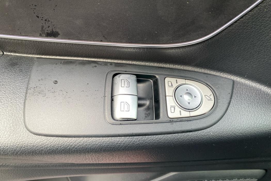 MERCEDES-BENZ Vito 2025