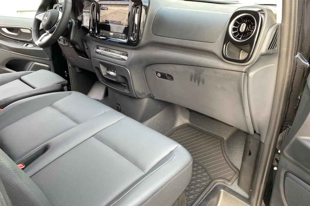 MERCEDES-BENZ Vito 2025