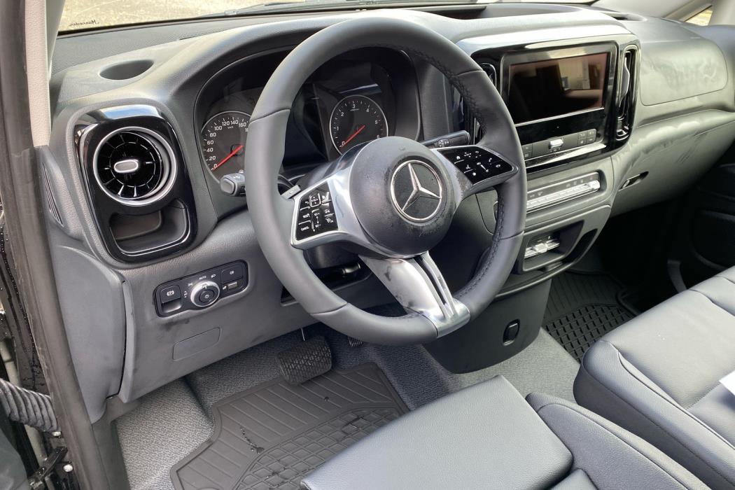 MERCEDES-BENZ Vito 2025