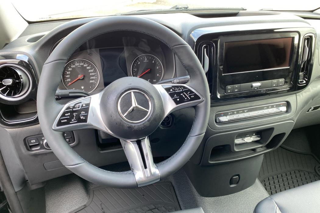 MERCEDES-BENZ Vito 2025