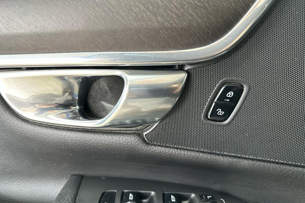 VOLVO V90 Cross Country 2019