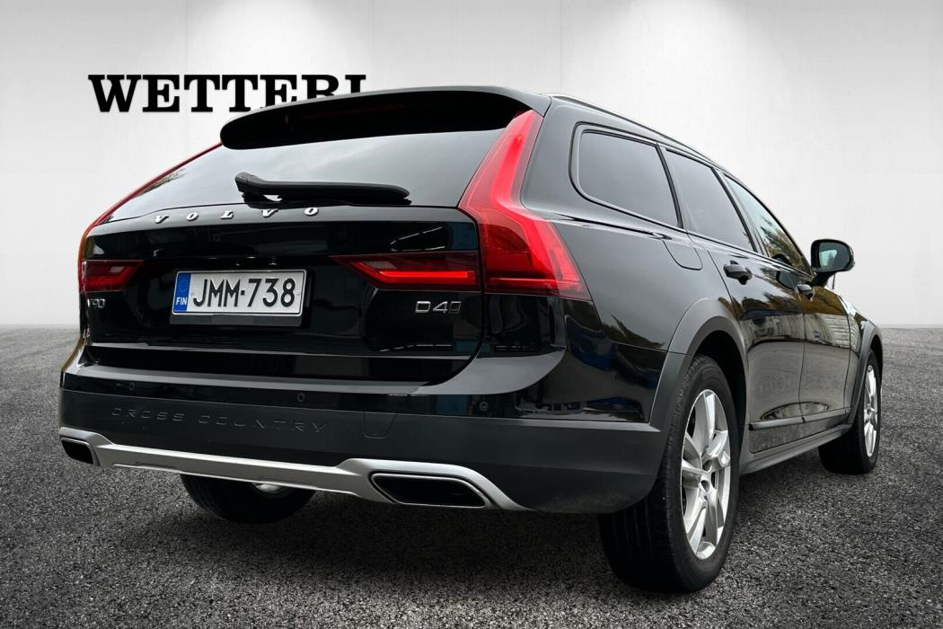 VOLVO V90 Cross Country 2019