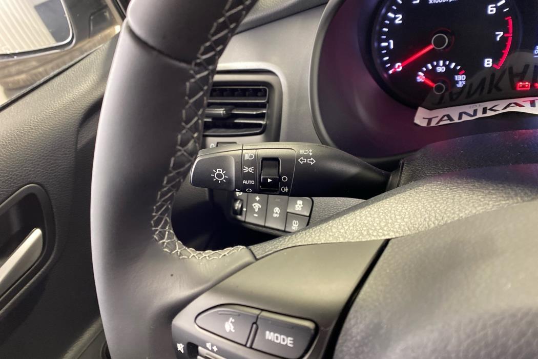KIA STONIC 2024