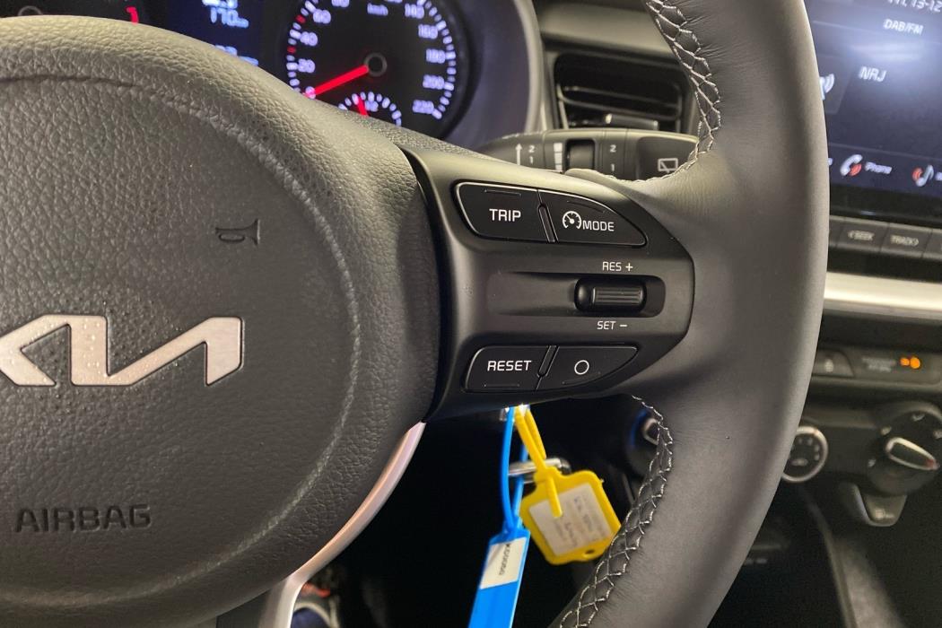 KIA STONIC 2024