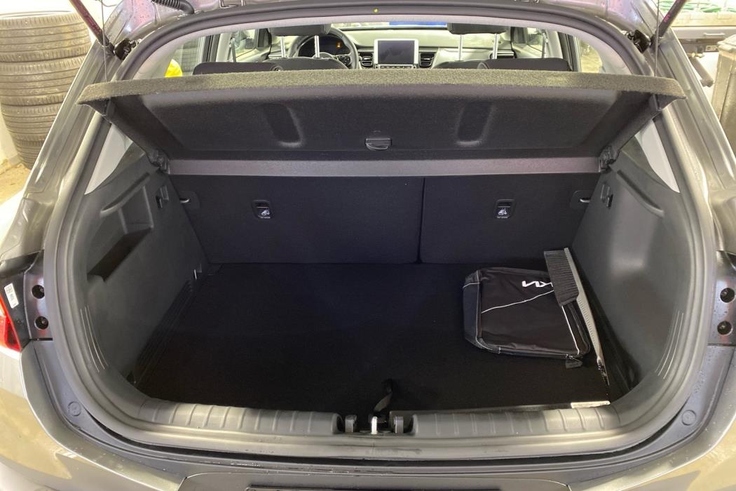 KIA STONIC 2024