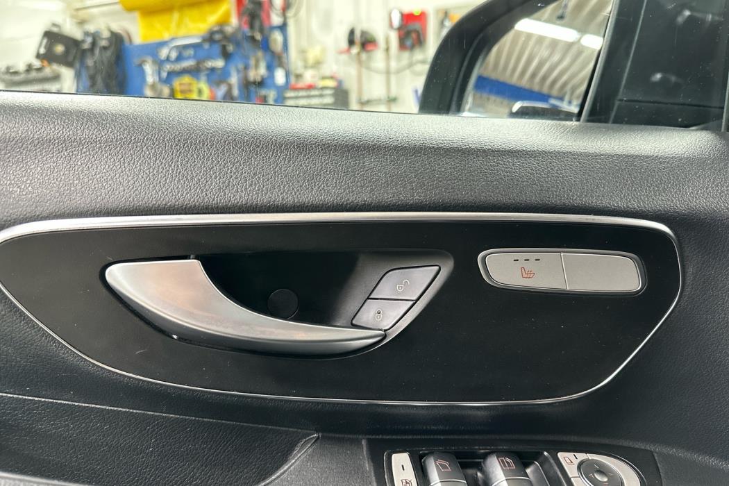 MERCEDES-BENZ Vito 2021