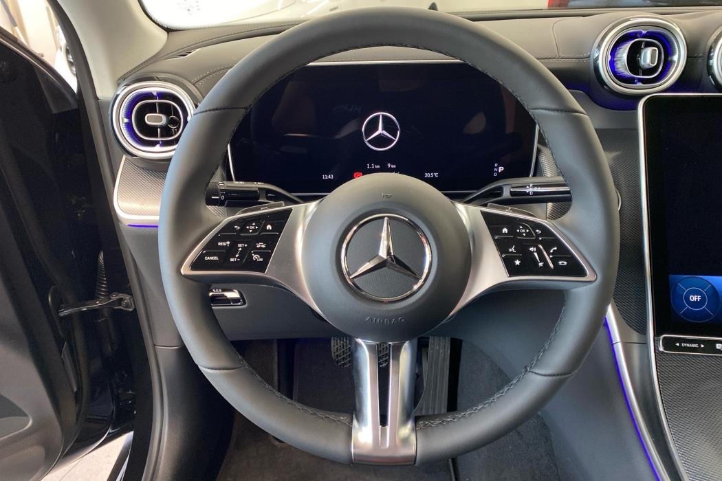 MERCEDES-BENZ GLC 2025