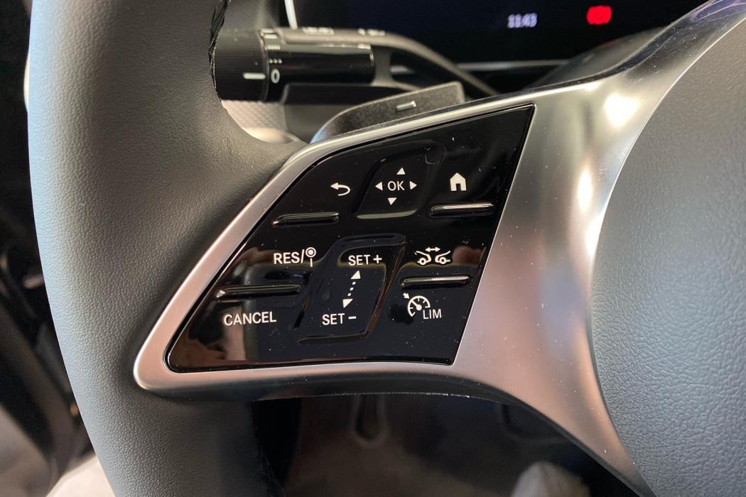 MERCEDES-BENZ GLC 2025