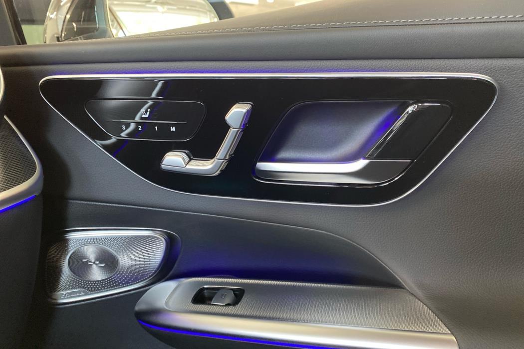 MERCEDES-BENZ GLC 2025
