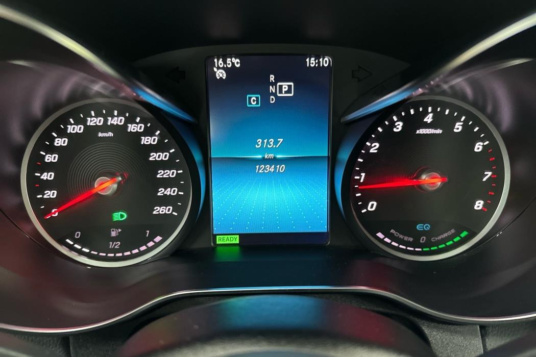 MERCEDES-BENZ C 2018