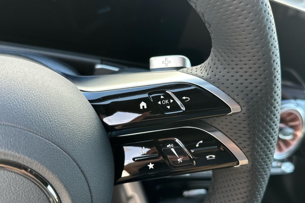 MERCEDES-BENZ EQB 2024