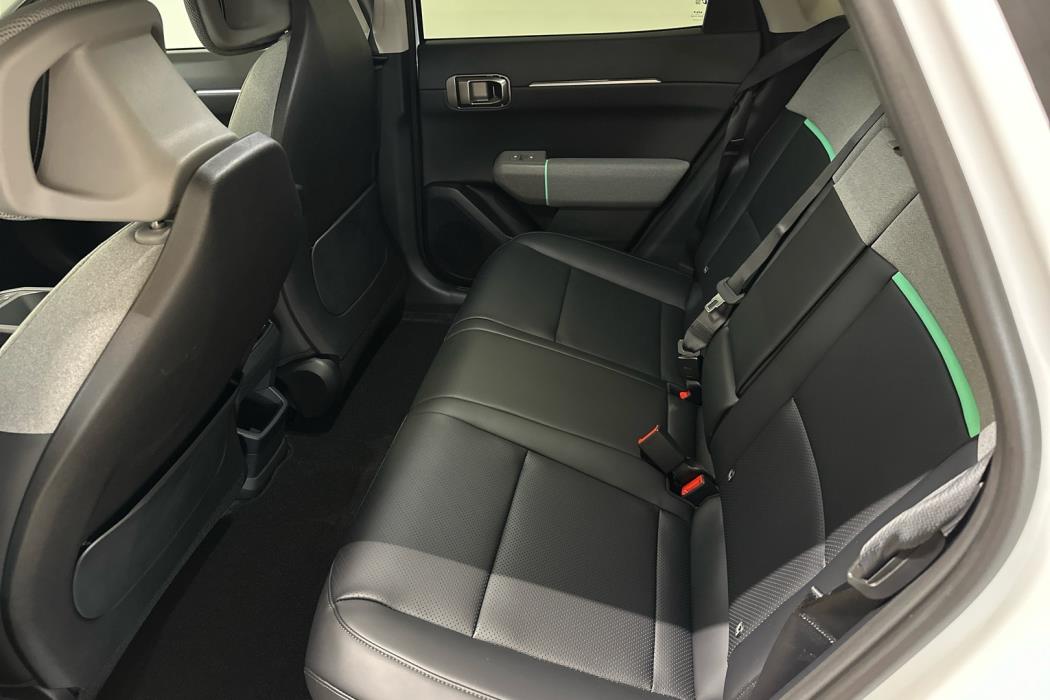 KIA EV4 2026