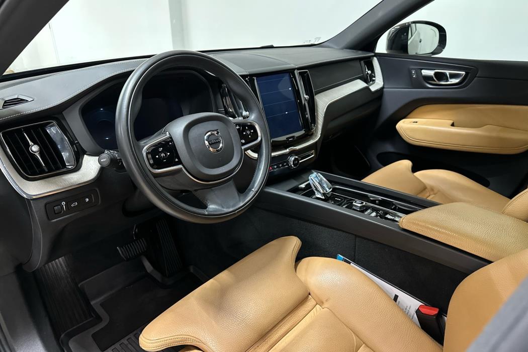VOLVO XC60 2020