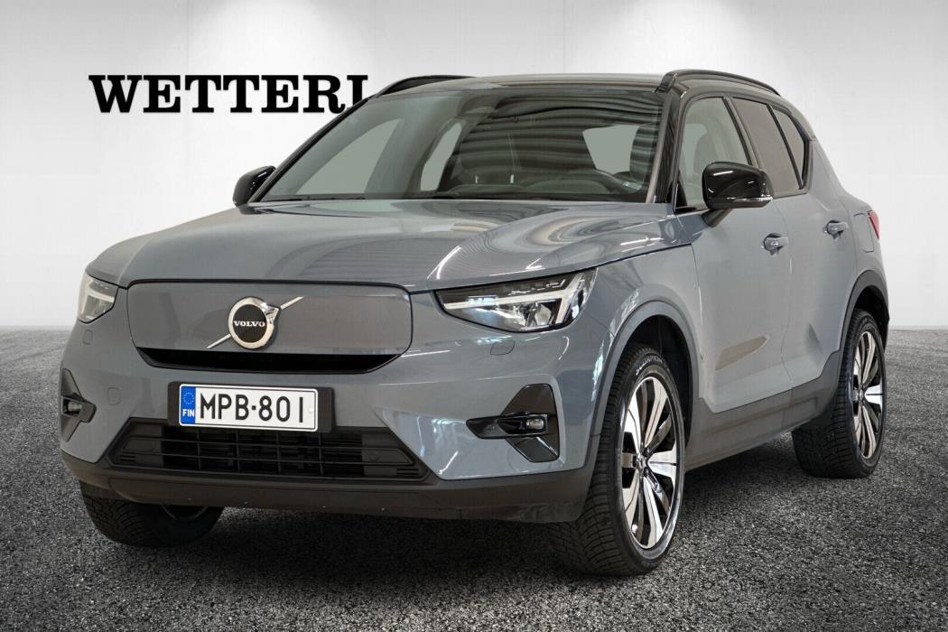 VOLVO XC40 2024