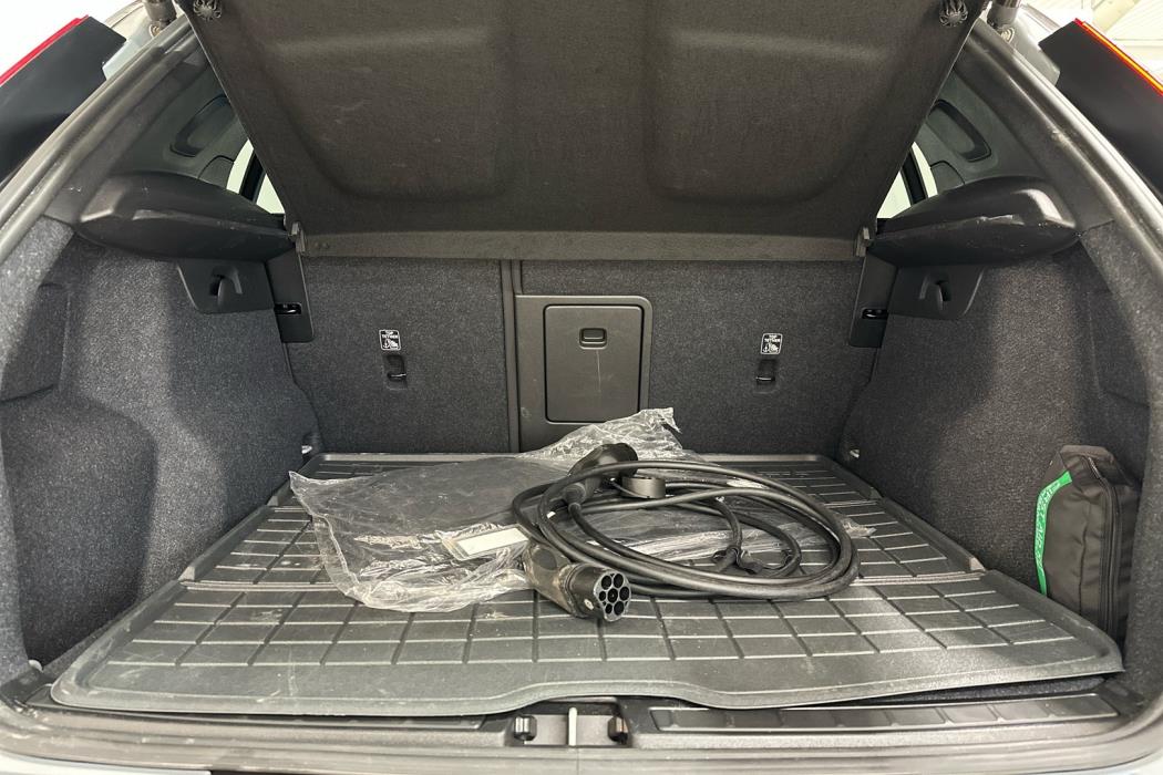 VOLVO XC40 2024