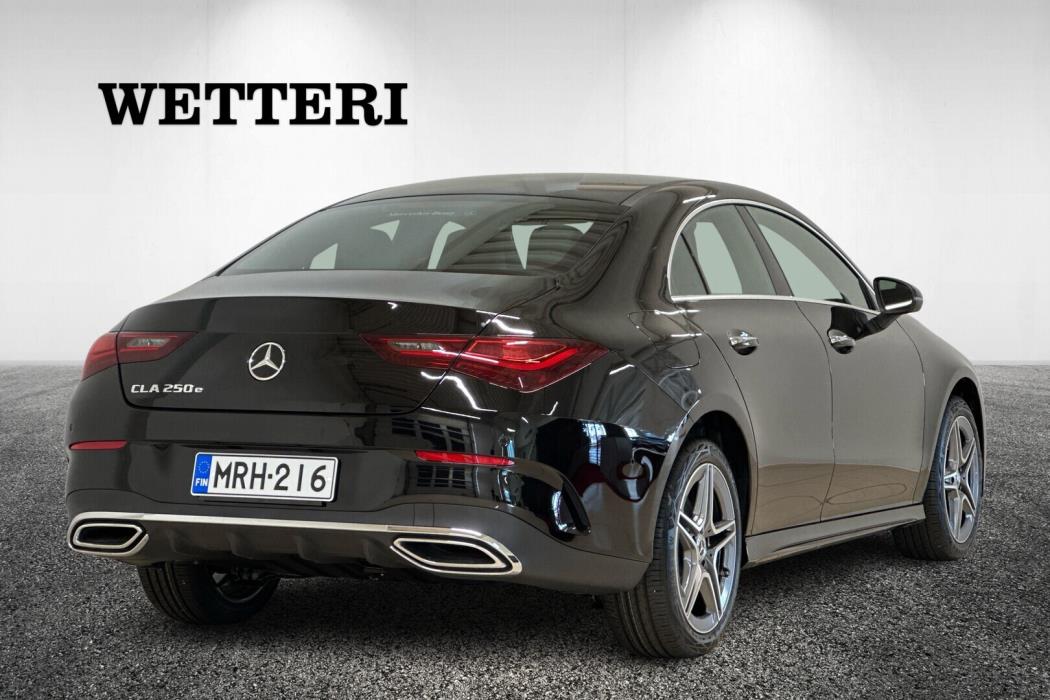 MERCEDES-BENZ CLA 2025