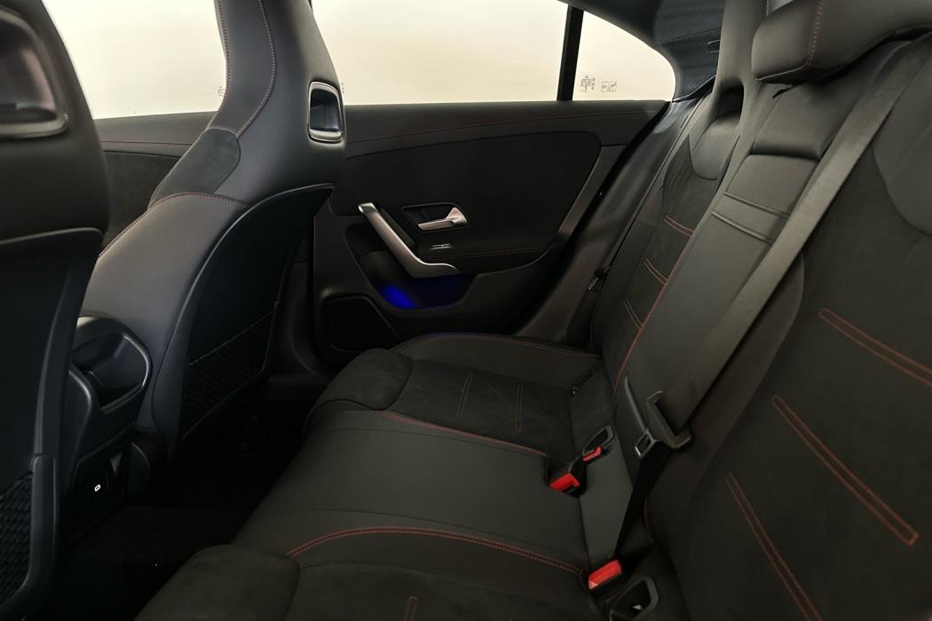 MERCEDES-BENZ CLA 2025
