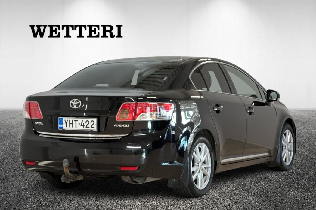 TOYOTA Avensis 2011
