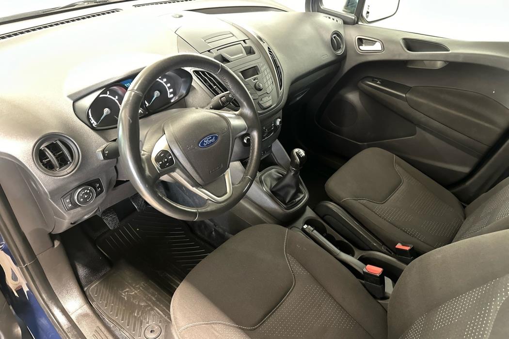 FORD Transit Courier 2015