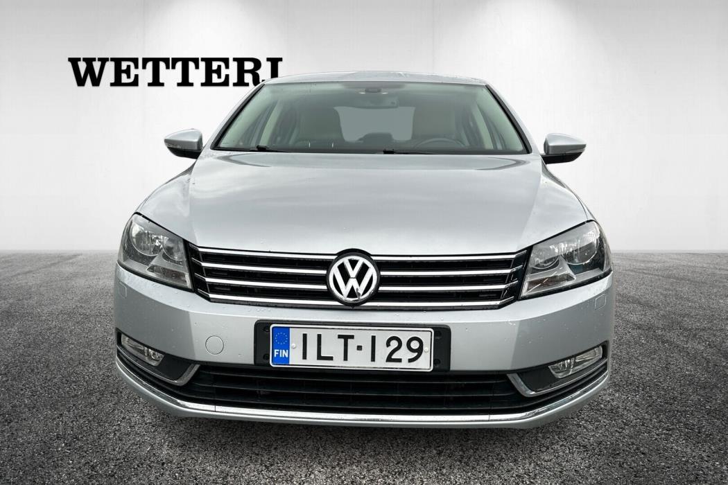 VOLKSWAGEN Passat 2014