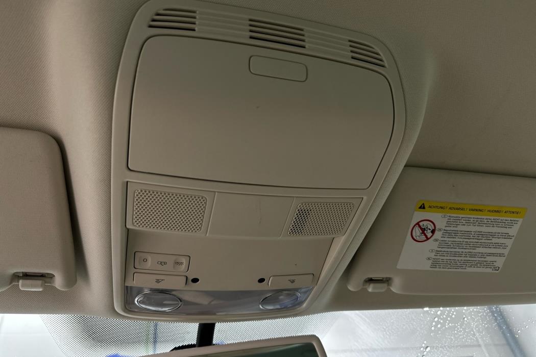 VOLKSWAGEN Passat 2014