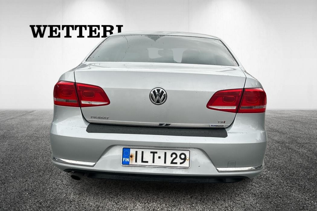 VOLKSWAGEN Passat 2014