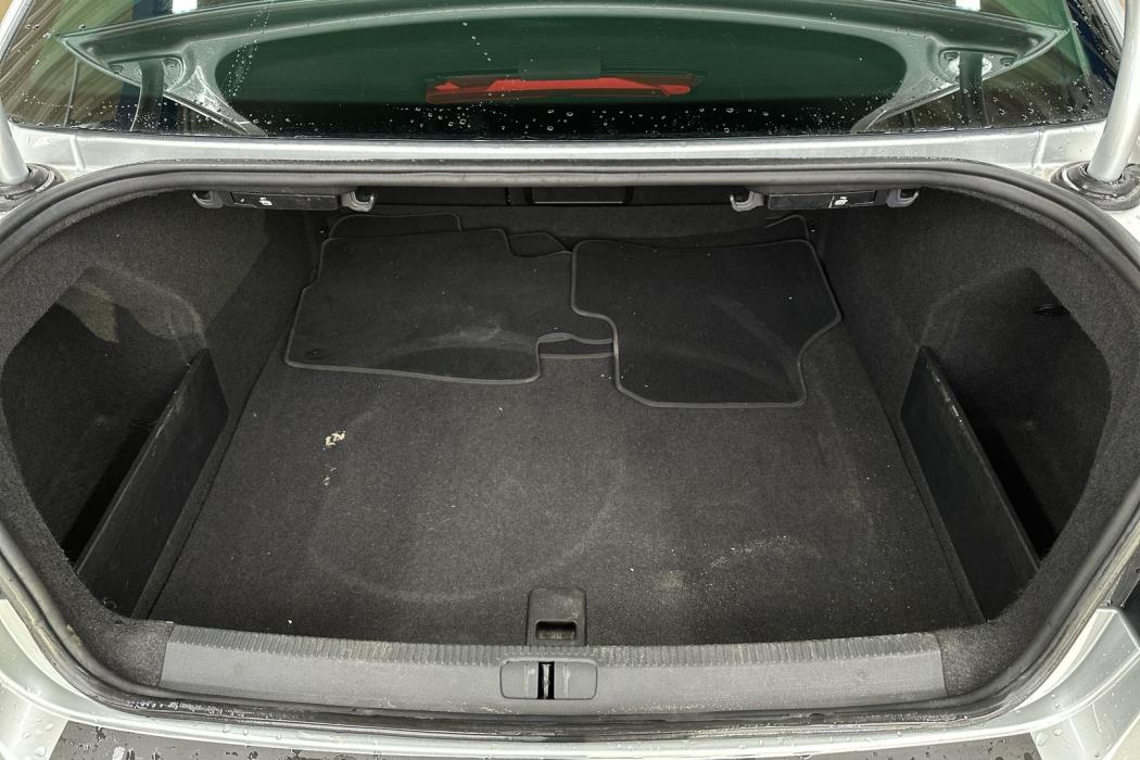 VOLKSWAGEN Passat 2014