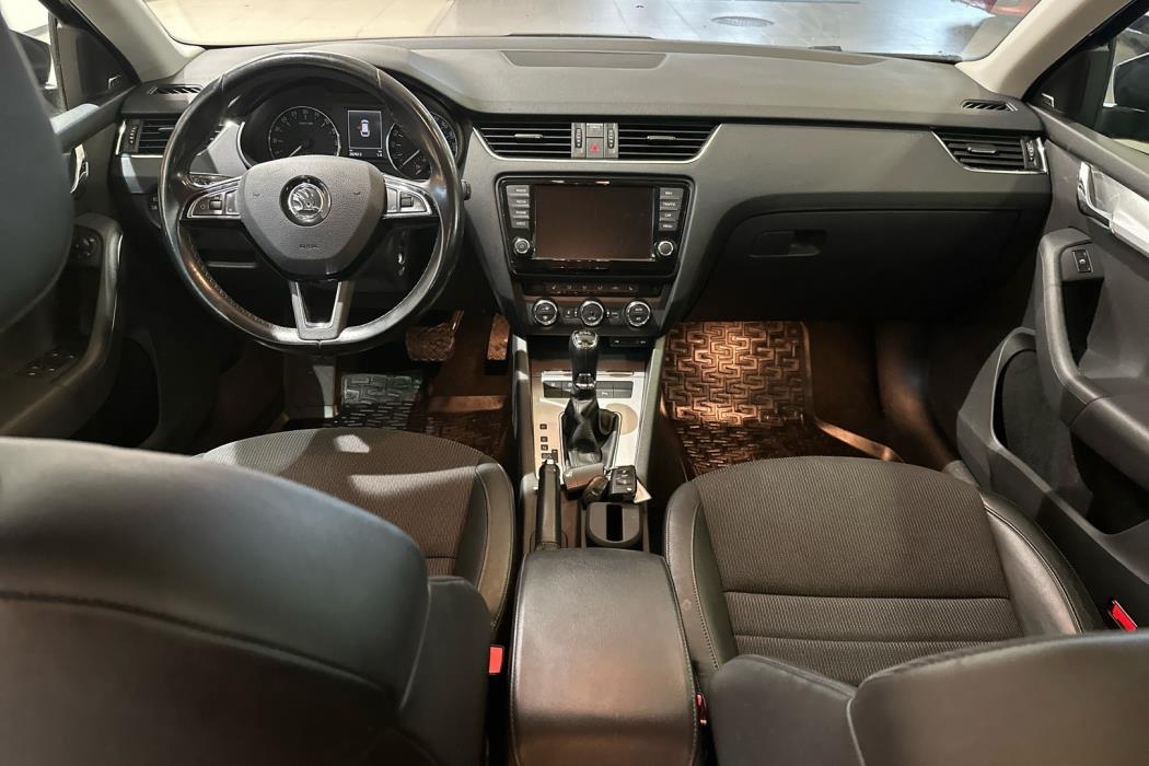 SKODA Octavia 2013