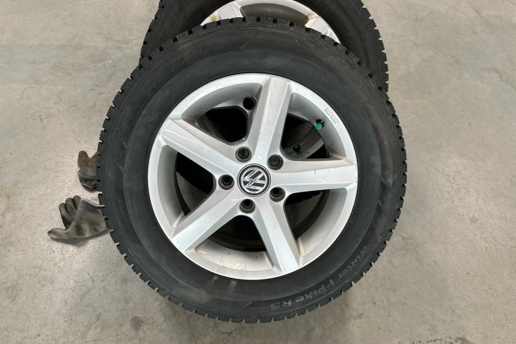 VOLKSWAGEN Golf 2014