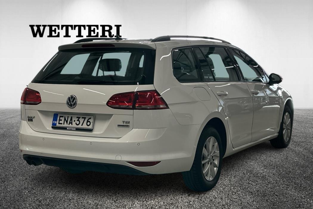 VOLKSWAGEN Golf 2014