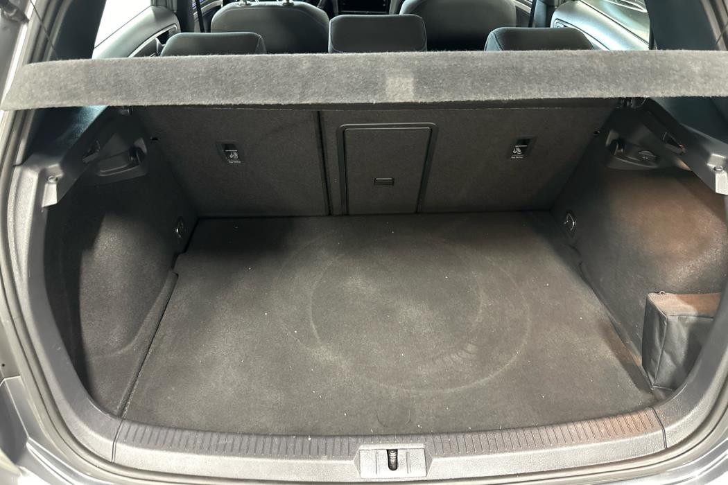 VOLKSWAGEN Golf 2020