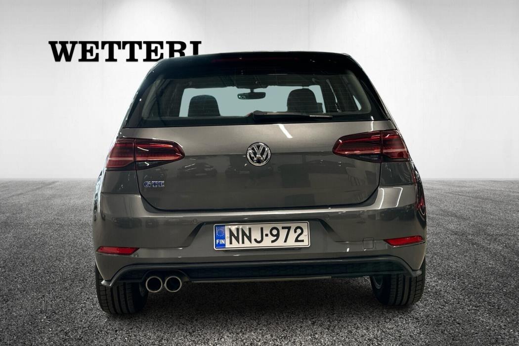 VOLKSWAGEN Golf 2020