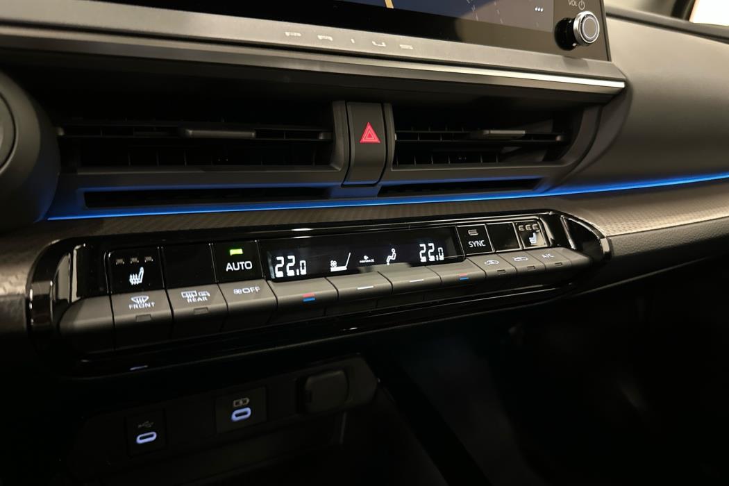 TOYOTA Prius Plug-in 2023