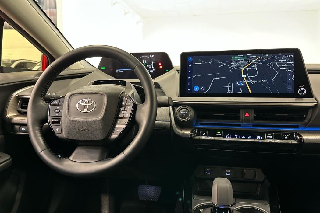 TOYOTA Prius Plug-in 2023