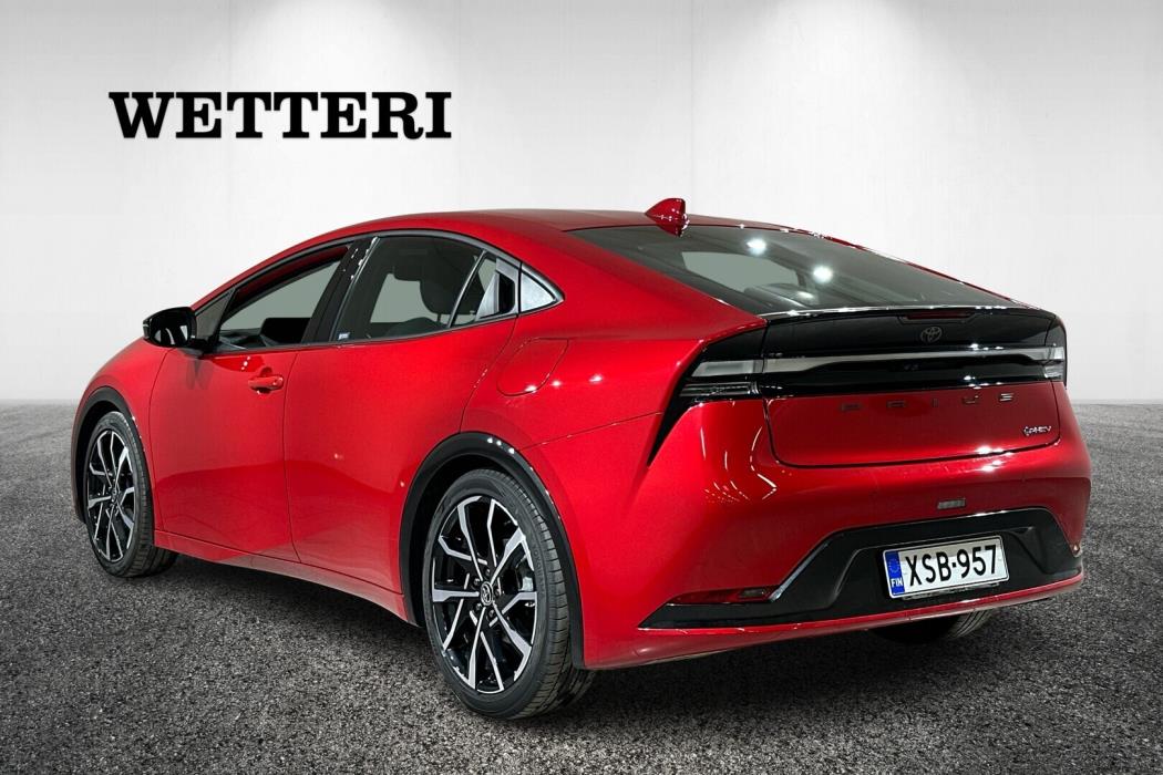 TOYOTA Prius Plug-in 2023