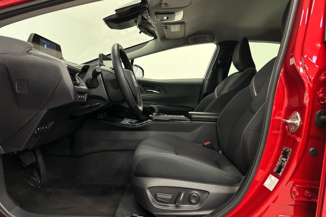 TOYOTA Prius Plug-in 2023