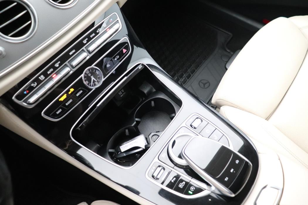MERCEDES-BENZ E 2017