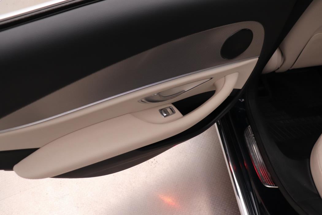 MERCEDES-BENZ E 2017