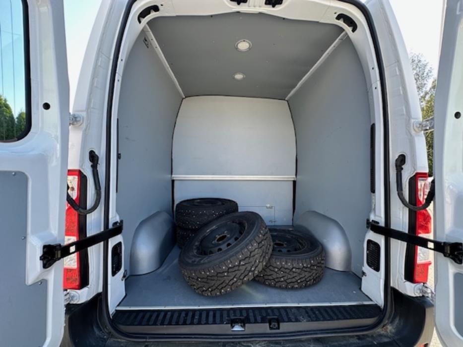 NISSAN NV400 2019