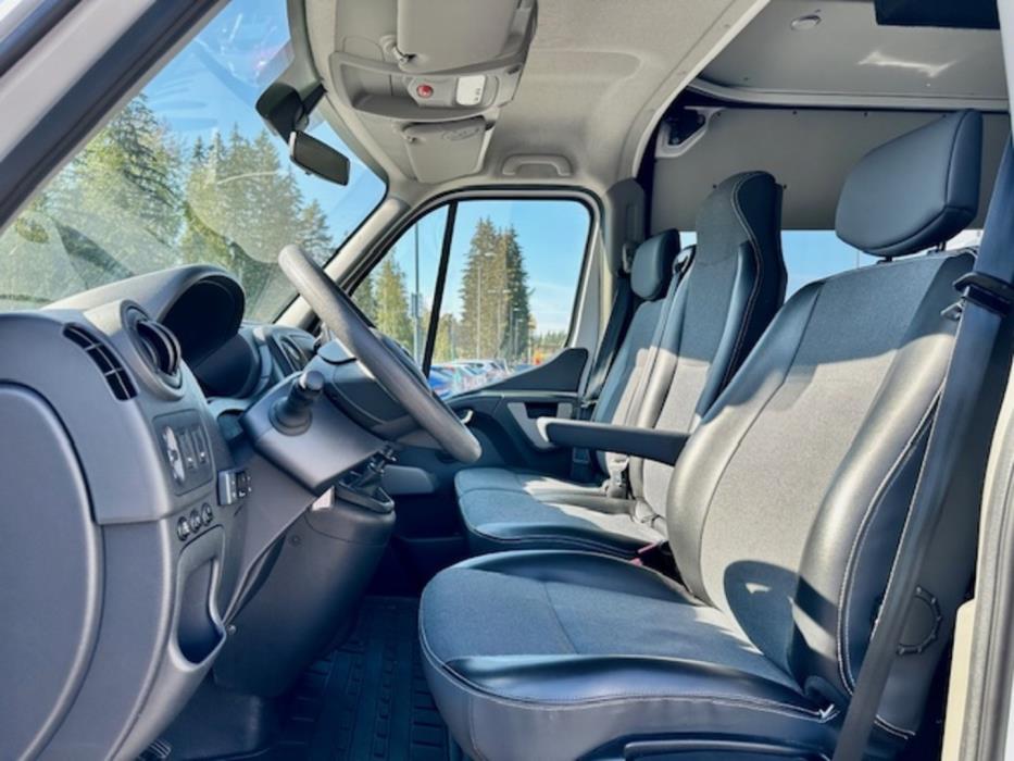 NISSAN NV400 2019