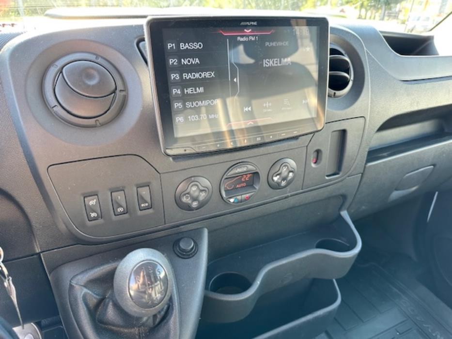 NISSAN NV400 2019