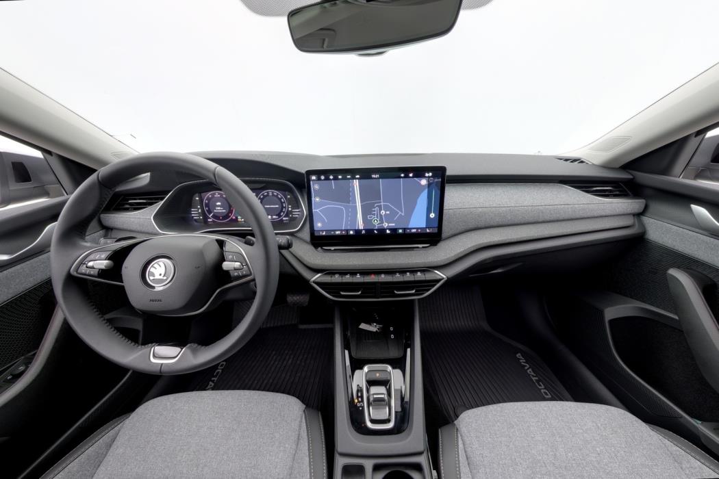 SKODA Octavia 2025