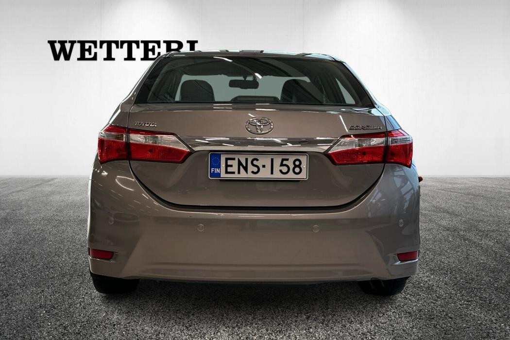 TOYOTA Corolla 2015