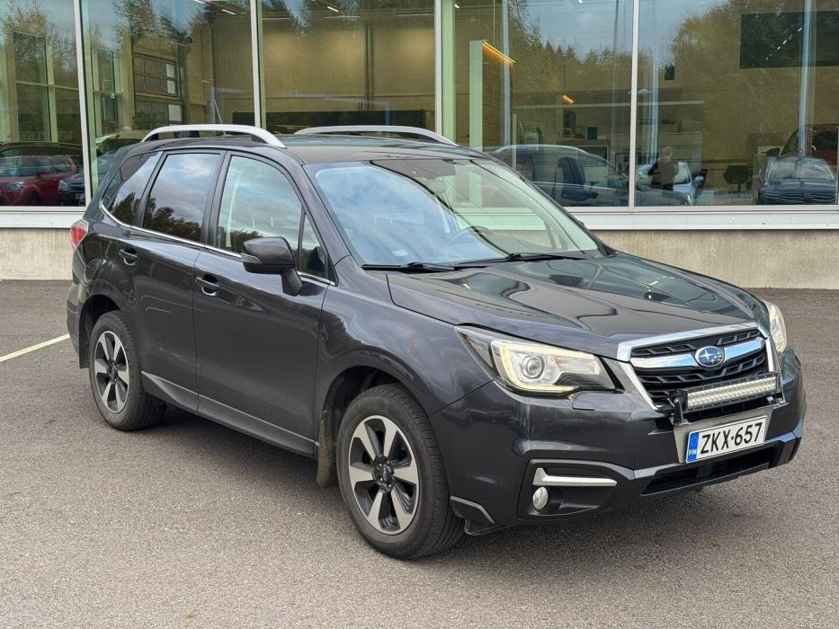 SUBARU Forester 2017