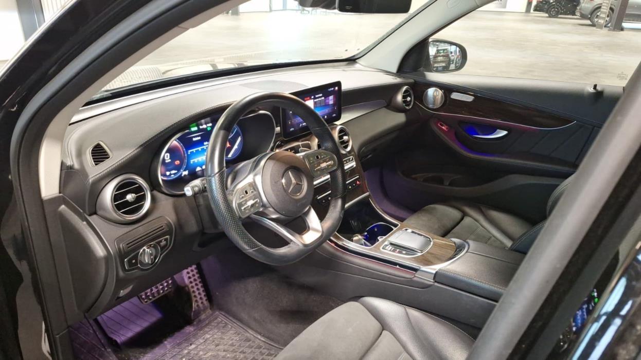MERCEDES-BENZ GLC 2021