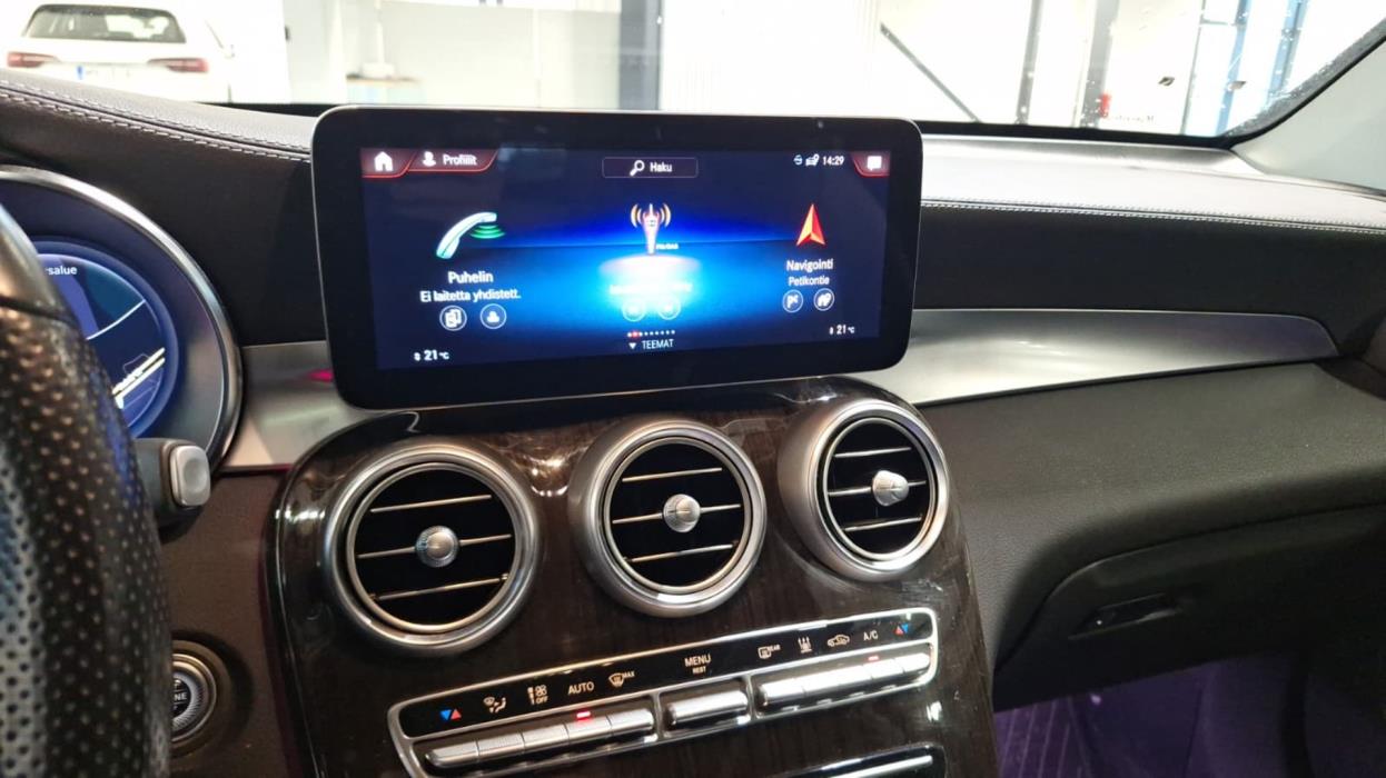 MERCEDES-BENZ GLC 2021