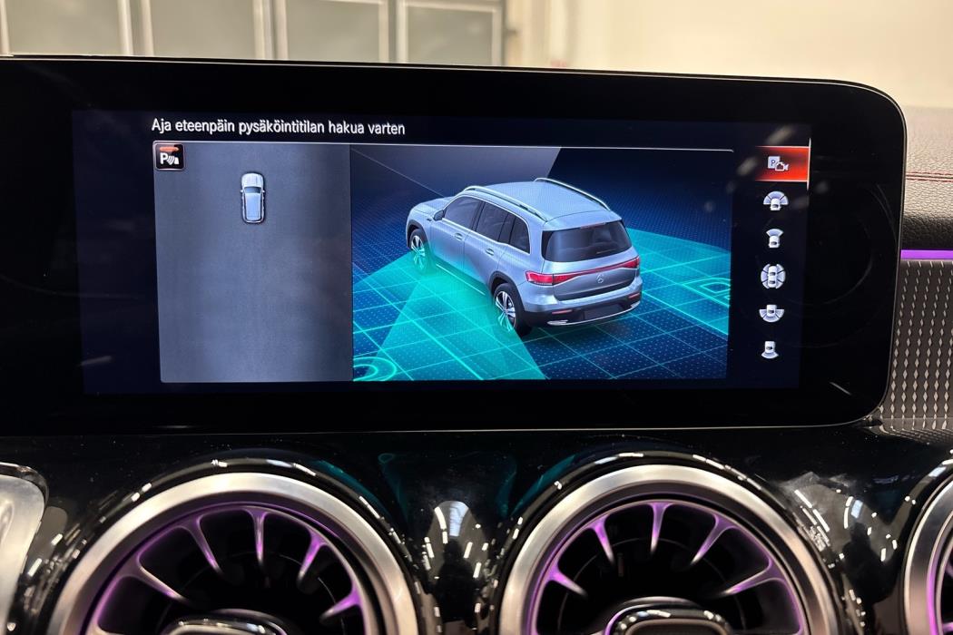 MERCEDES-BENZ EQB 2023