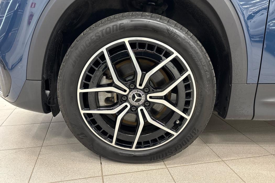 MERCEDES-BENZ EQB 2023
