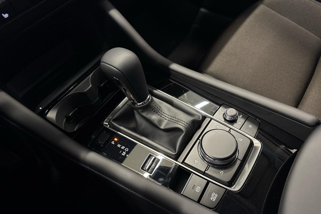 MAZDA 3 2025